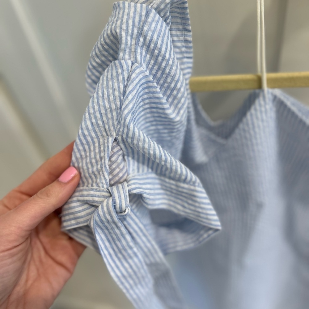 THML medium Blue Striped Women's Top off shoulder - Picture 3 of 4